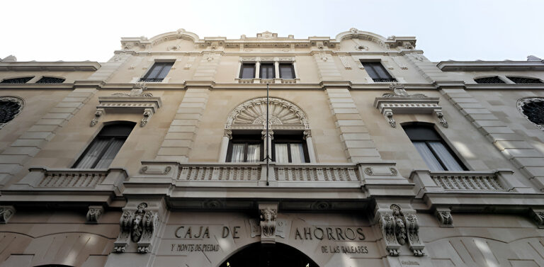 Proyecto: Rehabilitación Edificio Ramon Llull para Fundación 